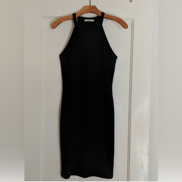Zara Elegant Black Sleeveless Summer Dress
NWT - Picture 3 of 3